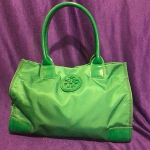 Tory Burch Kelly green tote🌟🌟🌟